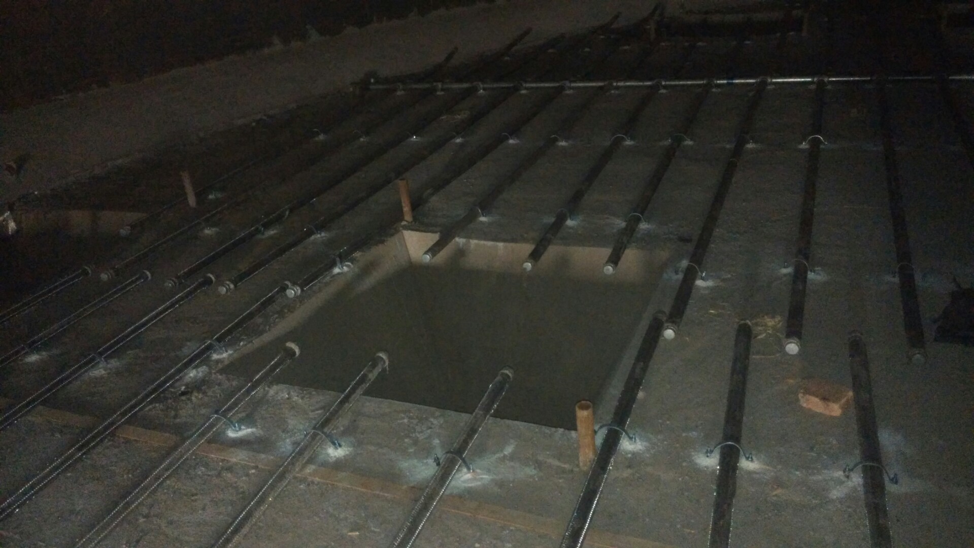 吊罗山乡流化棒